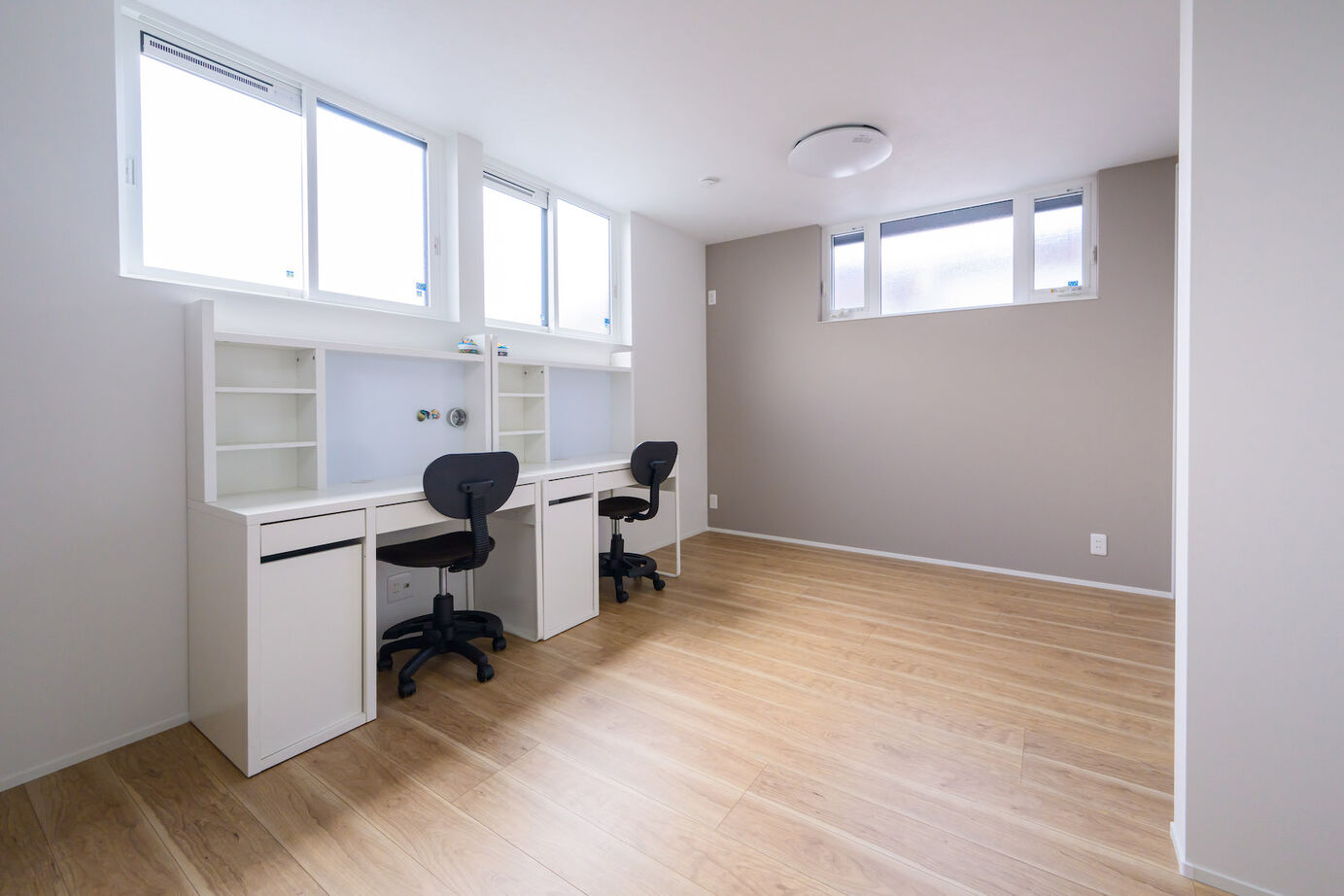 i leaf labo （アイリーフラボ） 【家事ラク動線/2000万円台/吹き抜け/2階建て/間取り】採光＆動線にこだわったテラスを囲むコの字型の家の建築実例画像16