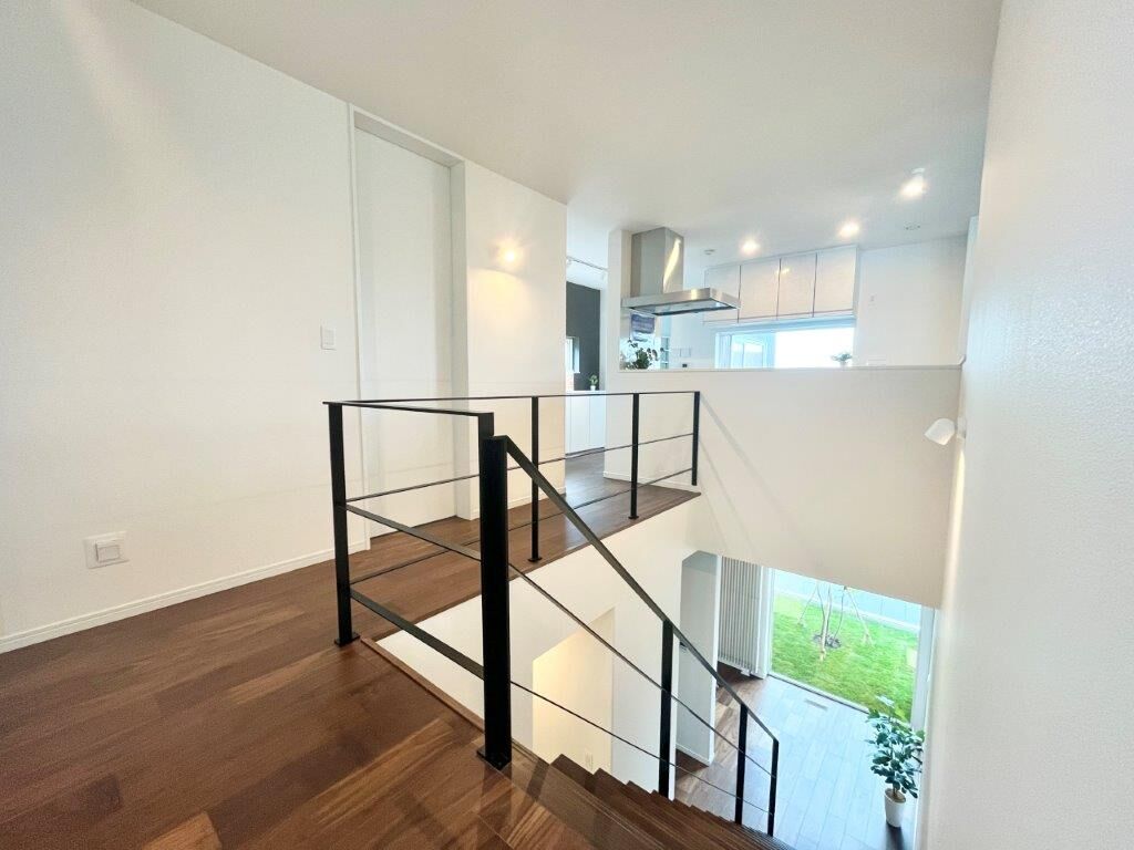 山下ホーム 【ビルトインガレージ/5000万円台】海外リゾートのような非日常空間で大人時間を嗜むの建築実例画像7