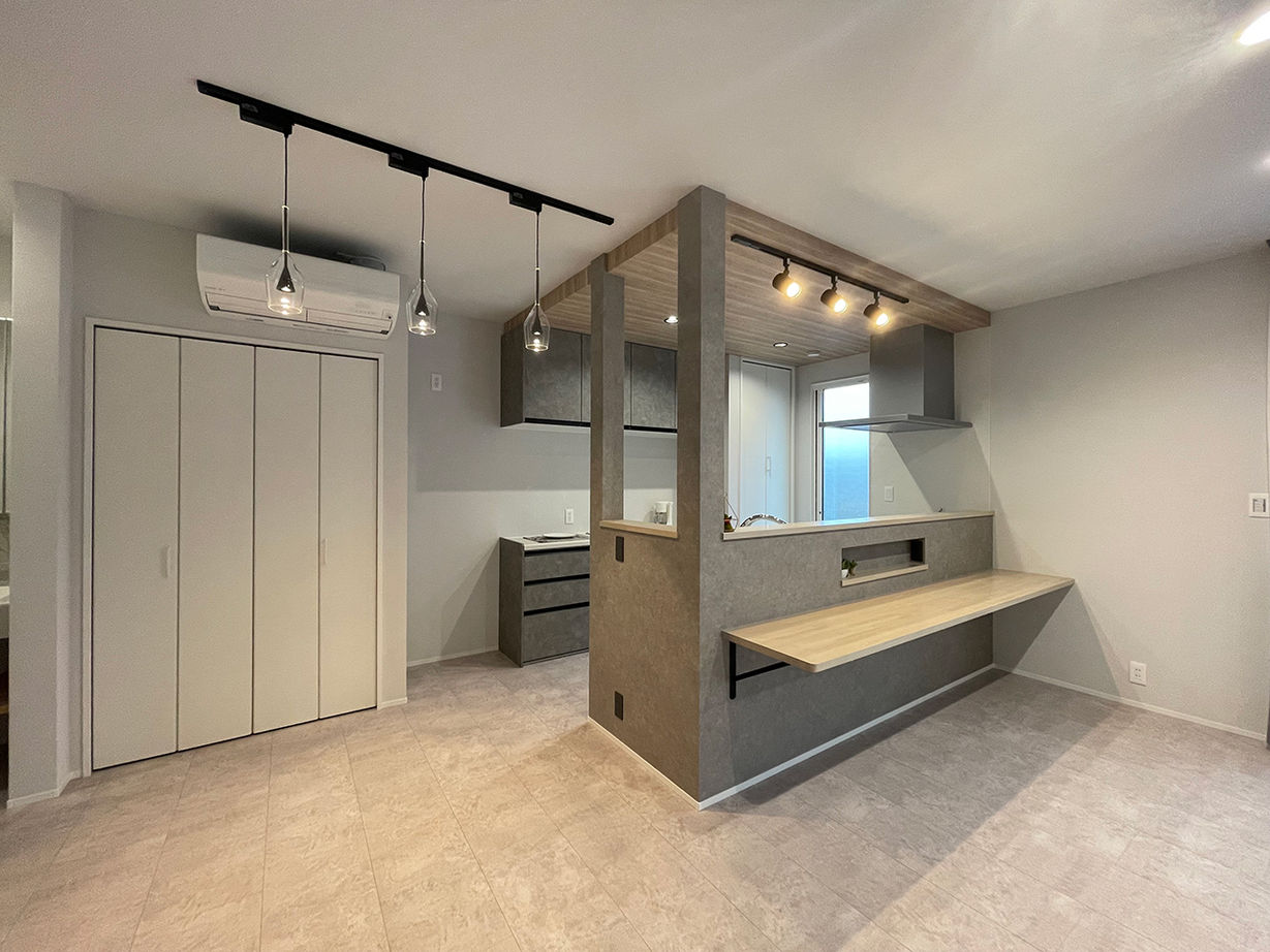 ハウスワン 【多気郡×20代】新婚カップルが建てたBBQが楽しめるタイルデッキのある家は、１階に寝室を設けた永住設計の建築実例画像5