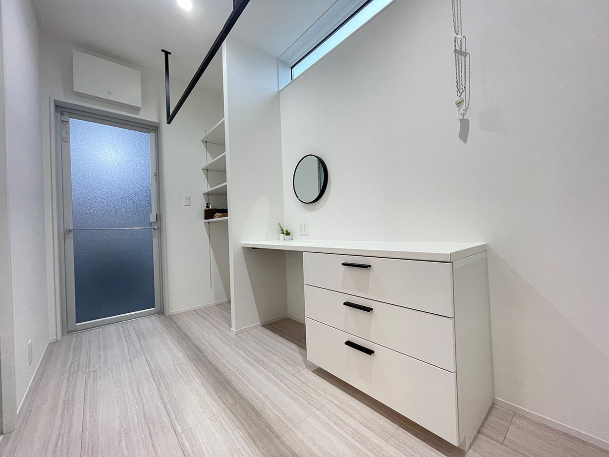 ハウスワン 【多気郡×20代】新婚カップルが建てたBBQが楽しめるタイルデッキのある家は、１階に寝室を設けた永住設計の建築実例画像8