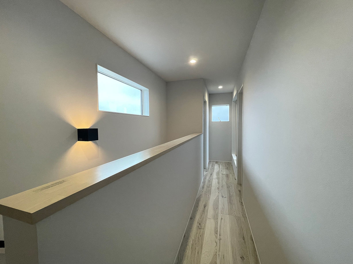 ハウスワン 【多気郡×20代】新婚カップルが建てたBBQが楽しめるタイルデッキのある家は、１階に寝室を設けた永住設計の建築実例画像9