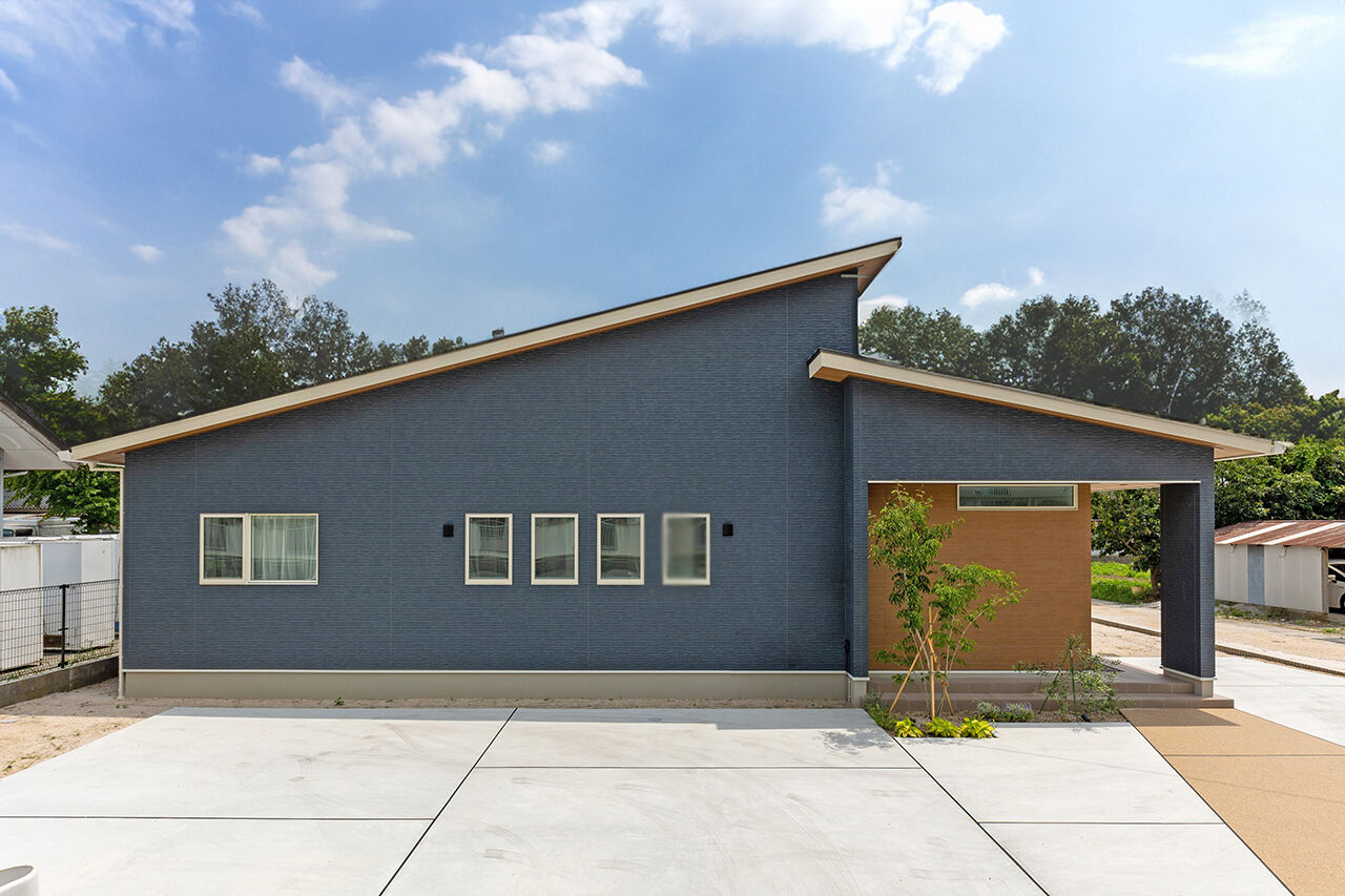 アート建工 【間取図有｜2000万円台前半｜平屋】子育て＆家事ラク動線で負担軽減。休日はウッドデッキでバーベキューの建築実例画像1