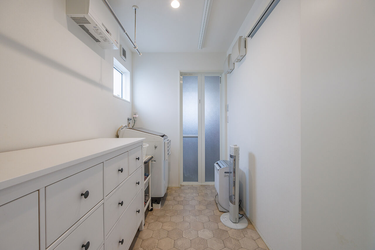 アート建工 【2000万円台後半｜平屋】LDK＋小上がり和室でゆったりと。家族のライフスタイルを考えた間取りもポイントの建築実例画像8