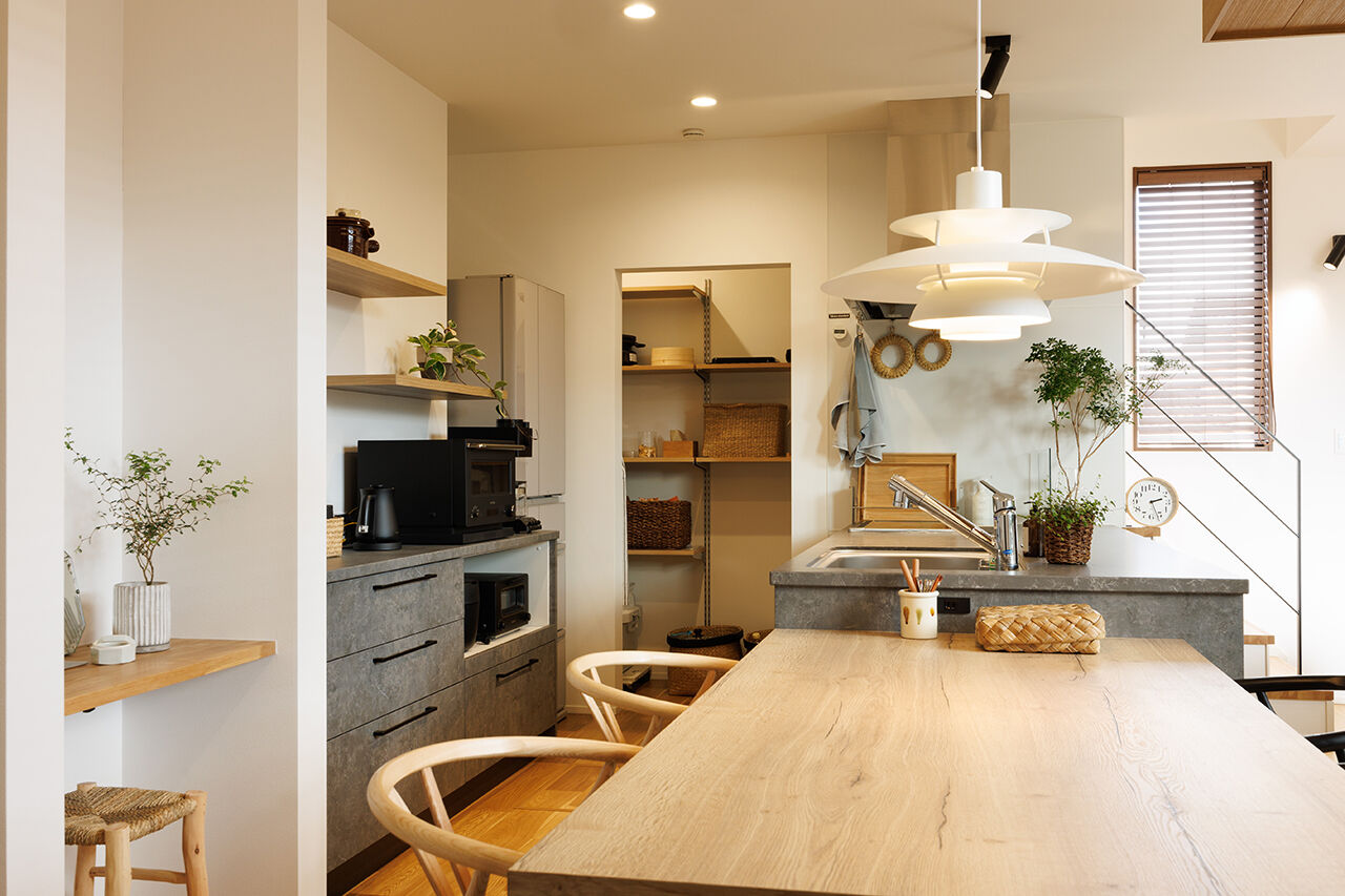 アート建工 デザインにこだわり、居心地のよい自分たちの家を建てたい！新たな夢も後押しする 唯一無二の家づくりの建築実例画像4