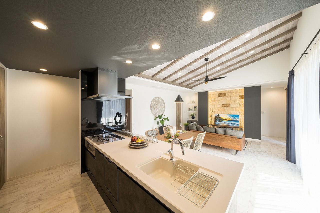 Kayu style ハウス 【本体価格2588万円/30.8坪/平屋】リゾート地のヴィラをイメージした平屋の住まいの建築実例画像5