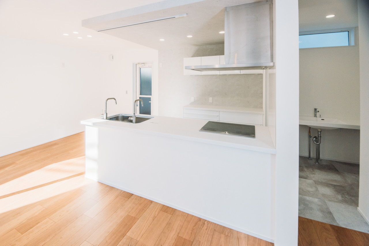 家とも 【1650万円／間取図有／広々リビング／すっきり配線＆動線】憧れの北欧キッチン＆設備もローコストで実現の建築実例画像7