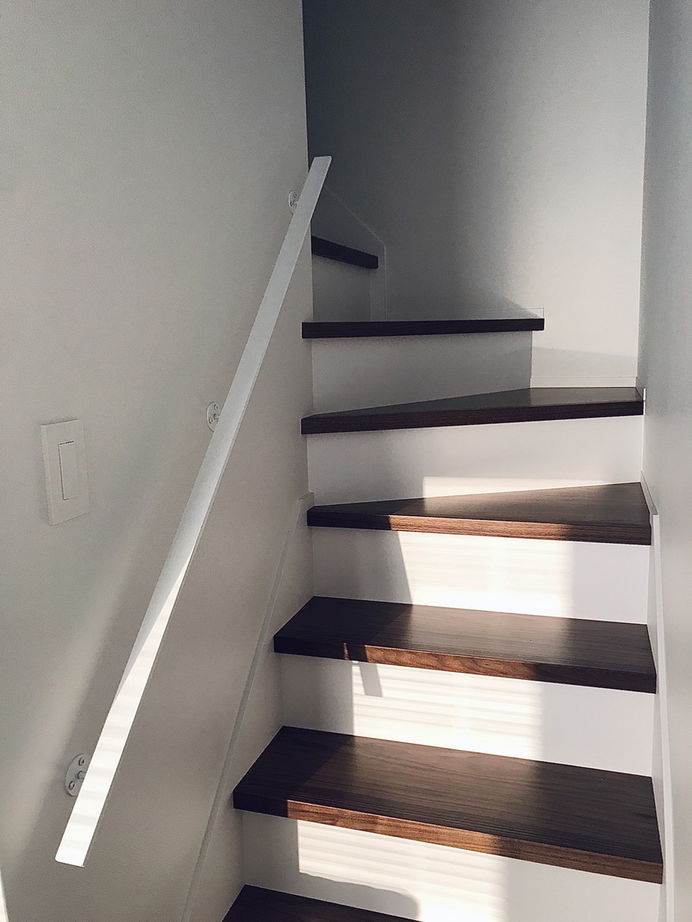 家とも 【白い家/スクエア窓/IKEAキッチン＆洗面化粧台】色や質感、素材感など細部までこだわりを反映の建築実例画像6