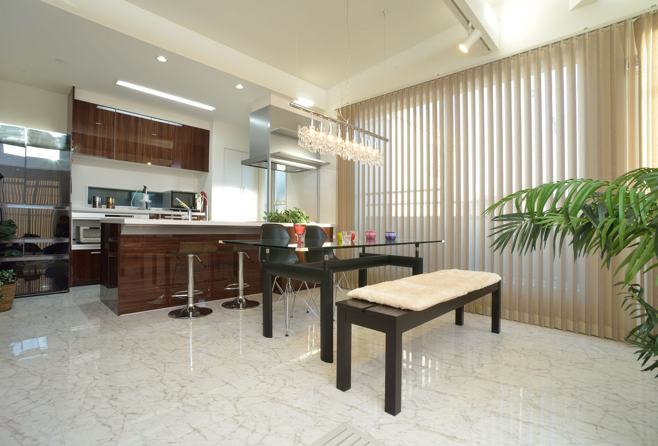 ジャストホーム（越谷・草加） 【2000万円台/30坪台/間取り/埼玉/越谷】２階LDKでプライバシーにも配慮 重厚感溢れるラグジュアリーな空間の建築実例画像4