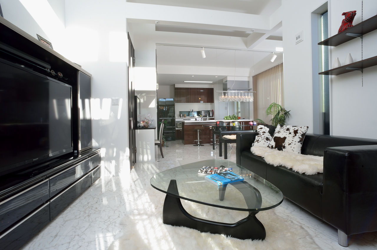 ジャストホーム（越谷・草加） 【2000万円台/30坪台/間取り/埼玉/越谷】２階LDKでプライバシーにも配慮 重厚感溢れるラグジュアリーな空間の建築実例画像5