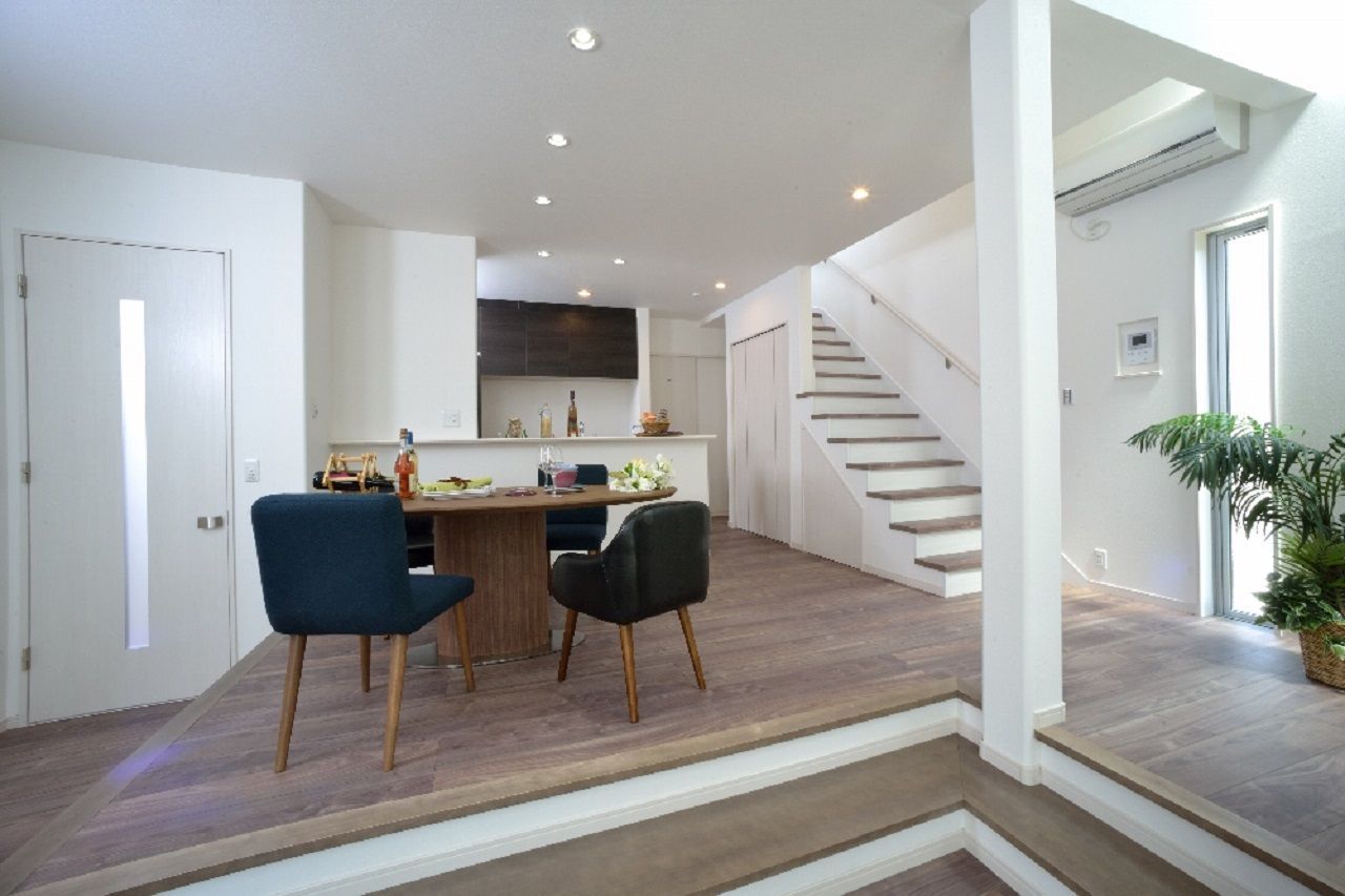 ジャストホーム（越谷・草加） 【2000万円台/間取り/40坪/バルコニー/草加】縦横の広がりをもたらすスキップフロア＋吹き抜けで開放的な家の建築実例画像3