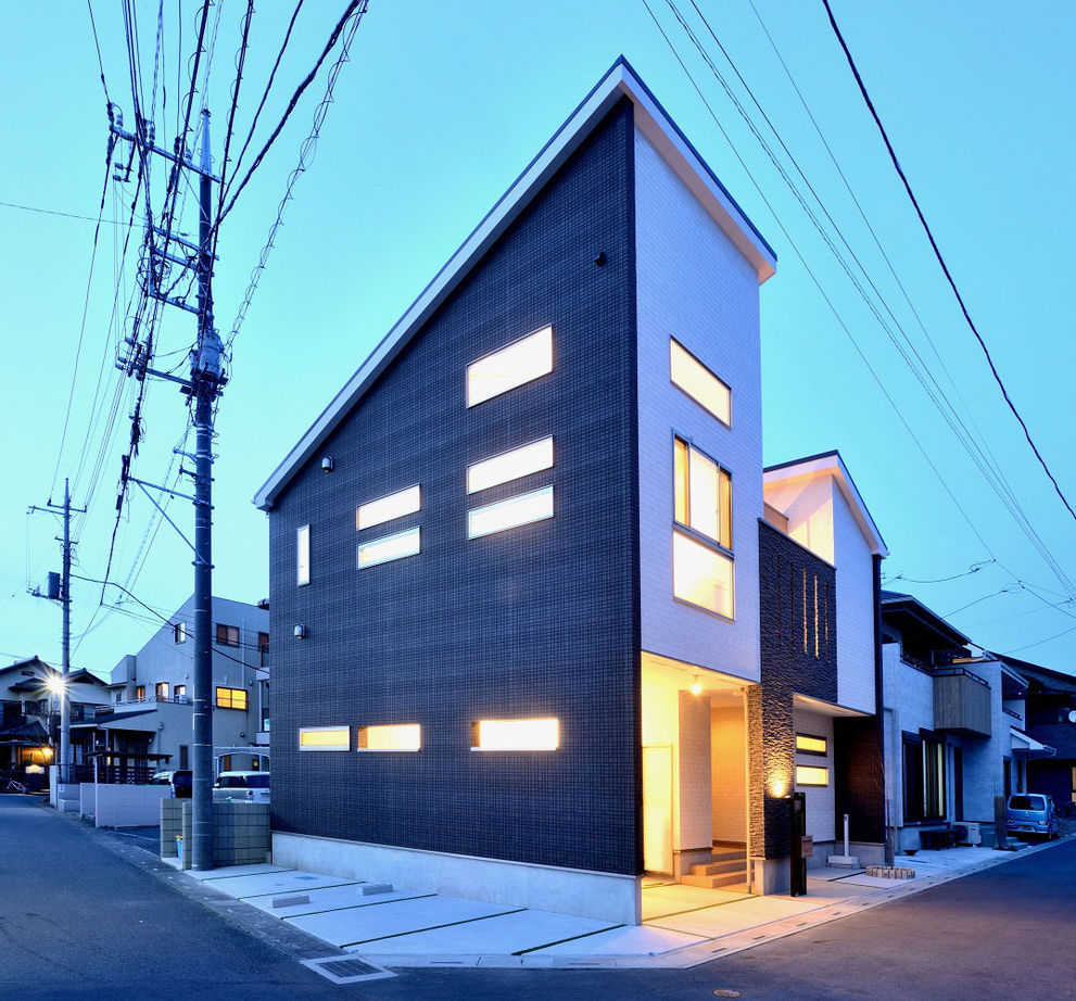 ジャストホーム（越谷・草加） 【吹抜け/2階リビング/バルコニー/38坪/間取り/越谷】家の中心に配置したバルコニーが空間をつなぐ住まいの建築実例画像4