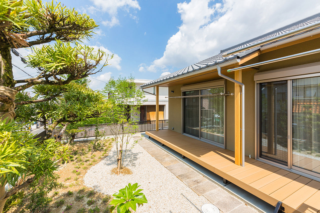 渡邊工務店 【愛知/平屋/二世帯/バリアフリー】2棟をつなげた中庭のある平屋の建築実例画像3