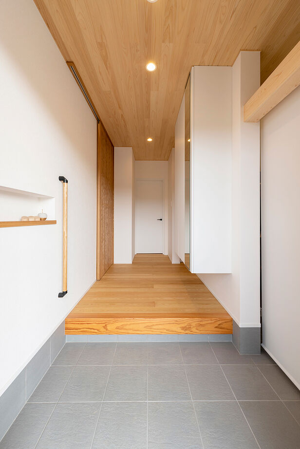 渡邊工務店 【愛知/平屋/シンプル/30坪台】開放的なデッキテラスで外とのつながりをデザイン。桧のいい香りが漂う平屋の建築実例画像6