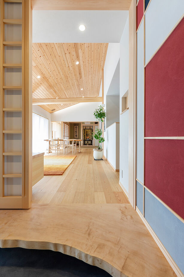 渡邊工務店 【愛知/平屋/全館空調/40坪台】美しい庭園と大らかな家屋が融合。現代アートを取り入れた和洋折衷の平屋の建築実例画像4