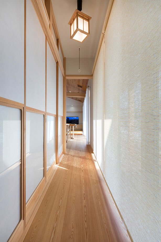 渡邊工務店 【愛知/平屋/全館空調/40坪台】美しい庭園と大らかな家屋が融合。現代アートを取り入れた和洋折衷の平屋の建築実例画像8