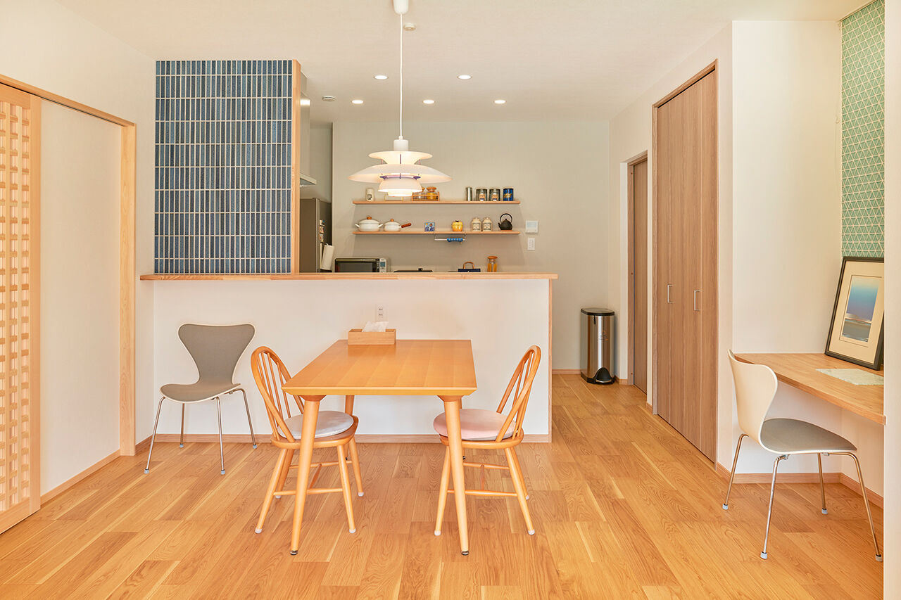 渡邊工務店 【愛知/平屋/30坪台/2000万円台】和×洋がセンスよく調和する、夫婦ふたりで快適に暮らすモダン平屋の建築実例画像4