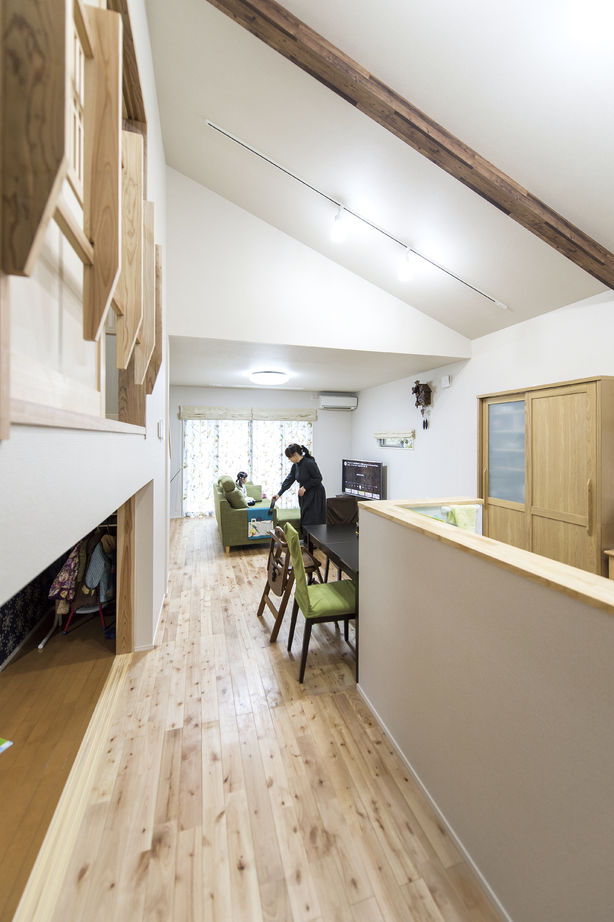 昭和住宅 【2706万円/間取図有】平屋×土間×中2階＆キッズフロア　生活動線のよい自然素材の家の建築実例画像7