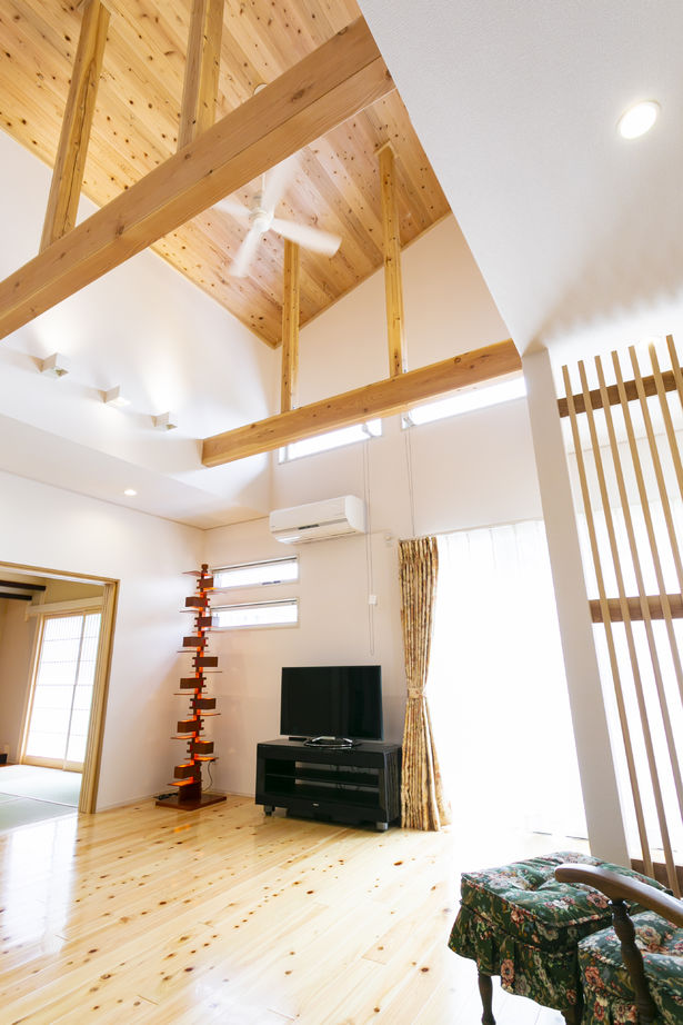 昭和住宅 【北九州市小倉南区/3253万円/間取図有】贅を尽くした木の住まい　随所に光る職人技に感動する平屋の建築実例画像3