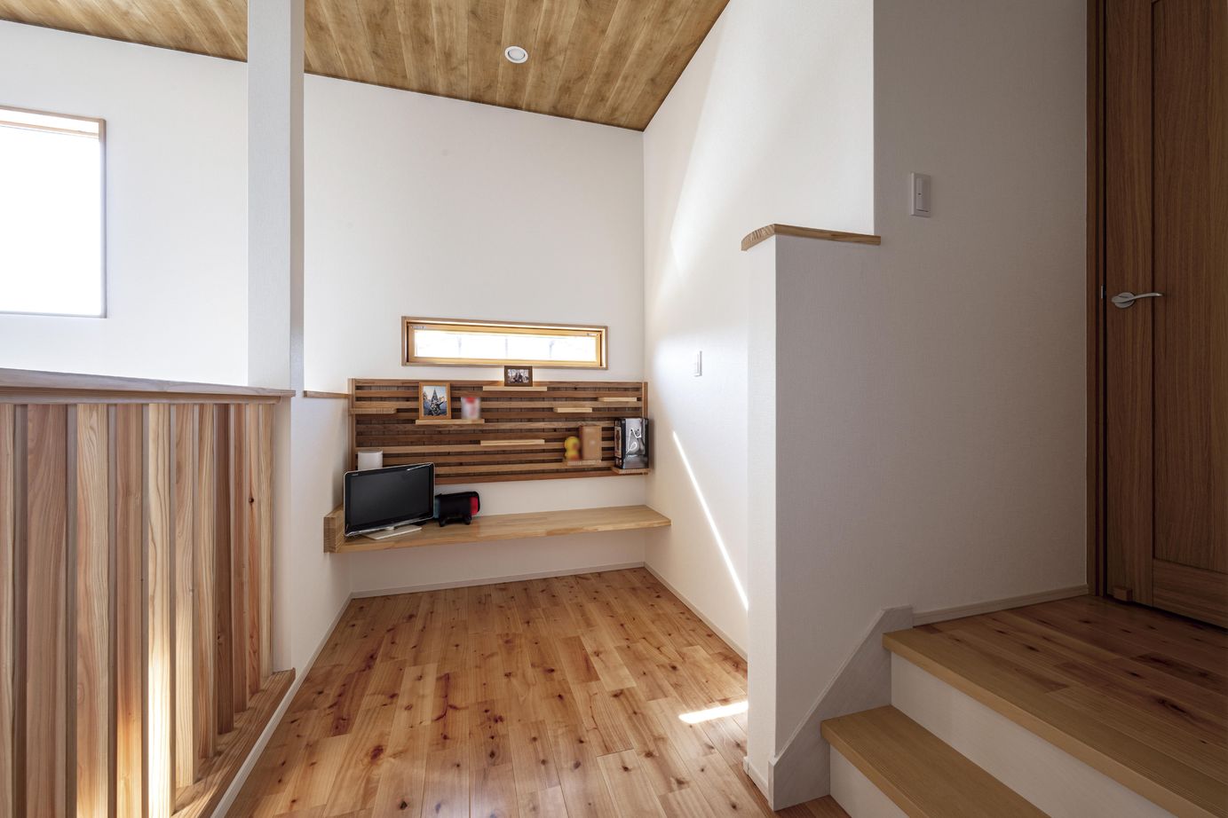 昭和住宅 【2904万円/北九州市/間取図あり/中2階】憧れのガレージ＆家事ラク動線＆自然素材で快適満足なくらしを実現の建築実例画像3