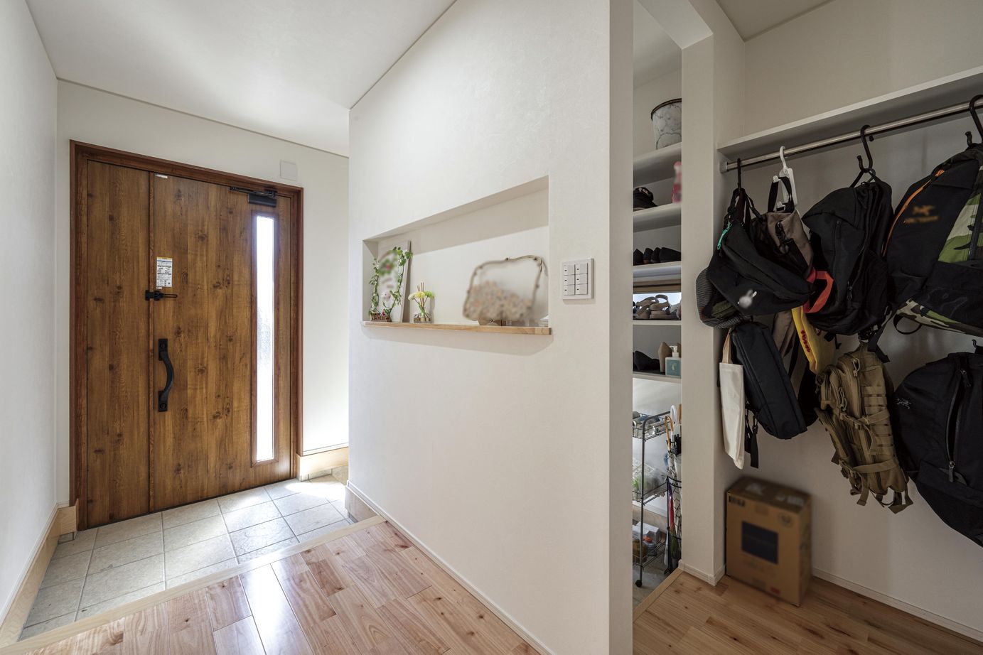 昭和住宅 【2904万円/北九州市/間取図あり/中2階】憧れのガレージ＆家事ラク動線＆自然素材で快適満足なくらしを実現の建築実例画像5