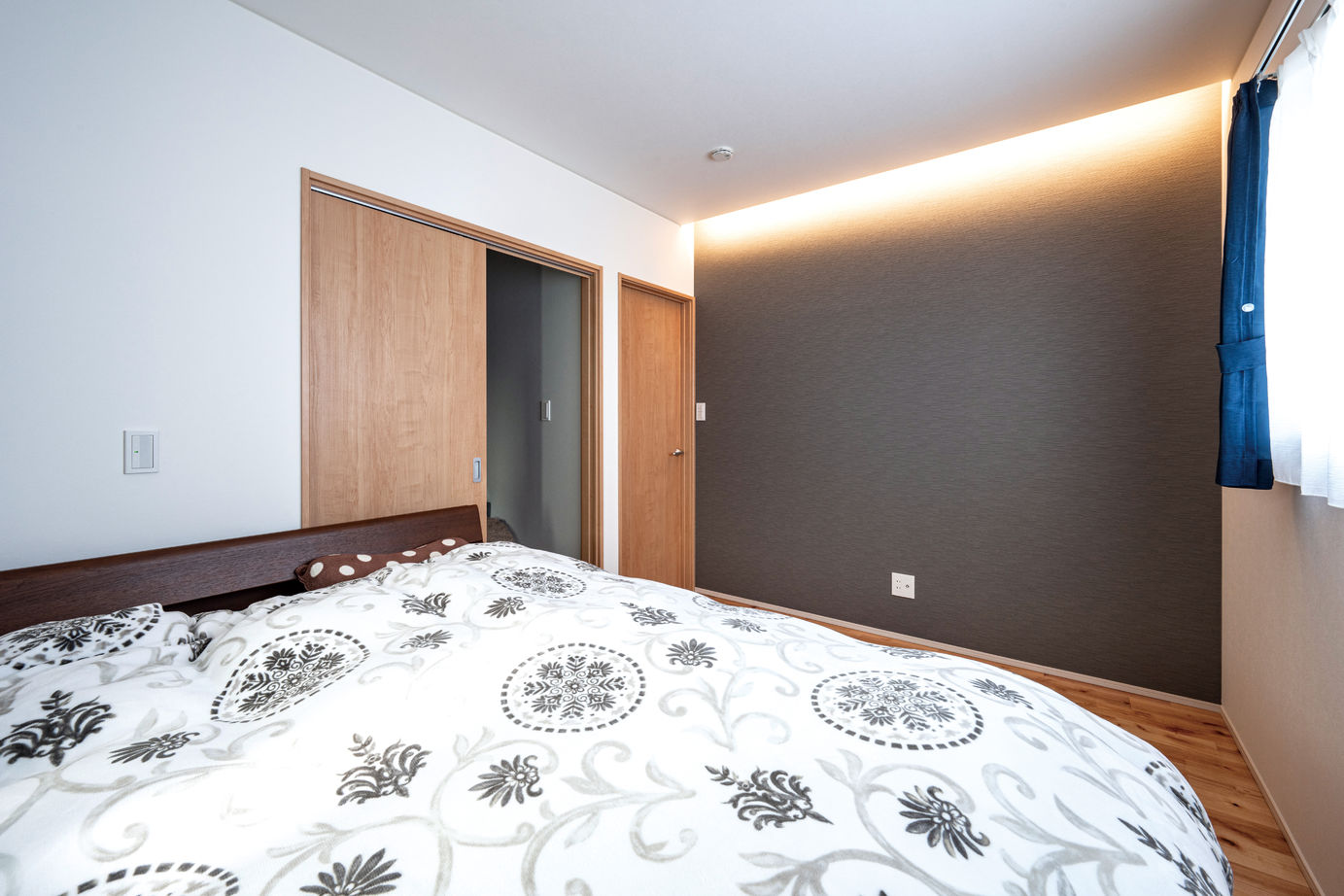 昭和住宅 【北九州市/2407万円/平屋/間取図有】「わぁ広～い」高天井と勾配天井で明るいウッドナチュラルな住まいの建築実例画像8