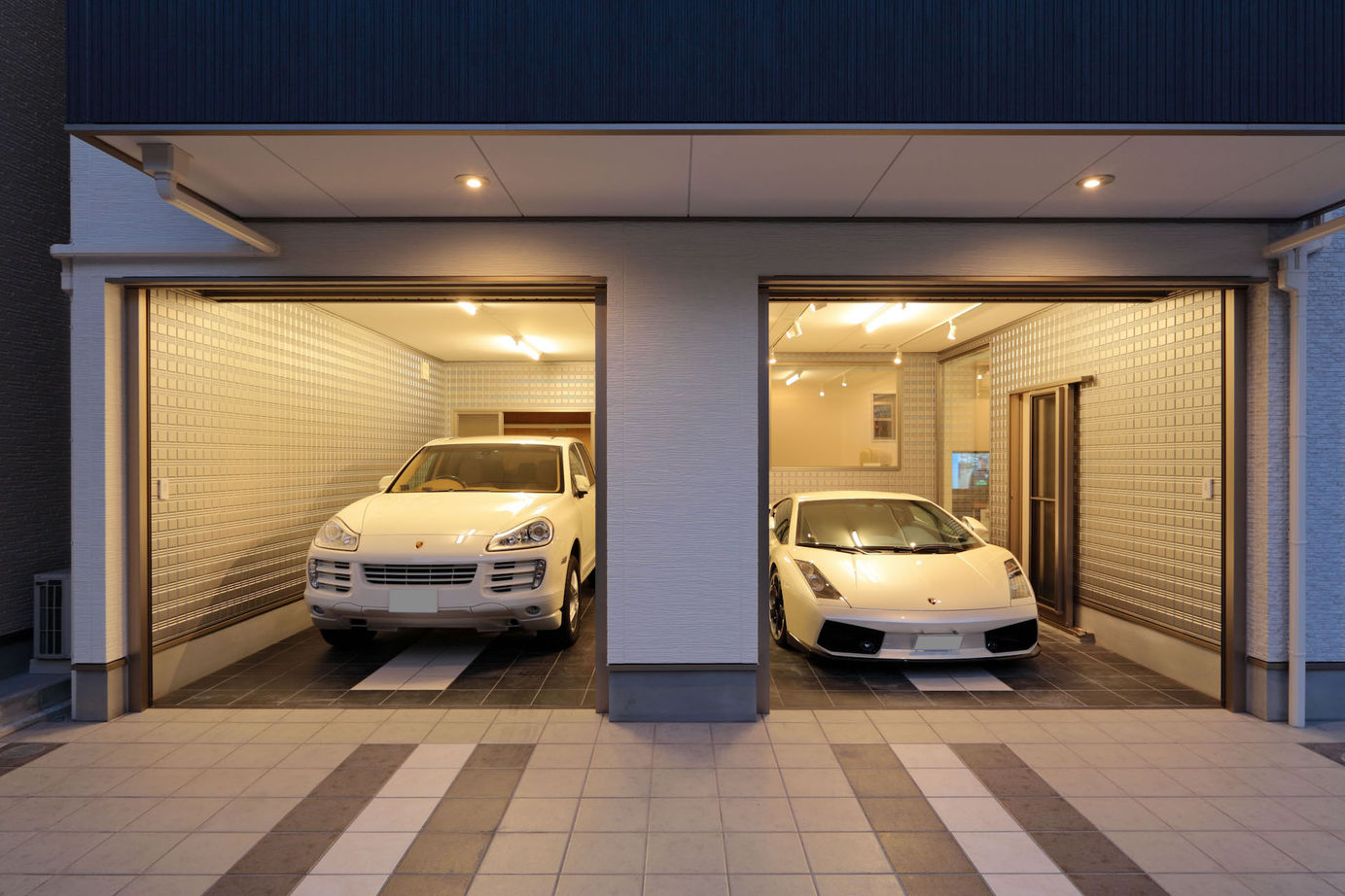 アーバンプランニング 【大阪府】最高等級の耐震力で安全にも配慮した夢のビルトインガレージハウス。愛車と過ごす間取りが完成！の建築実例画像2