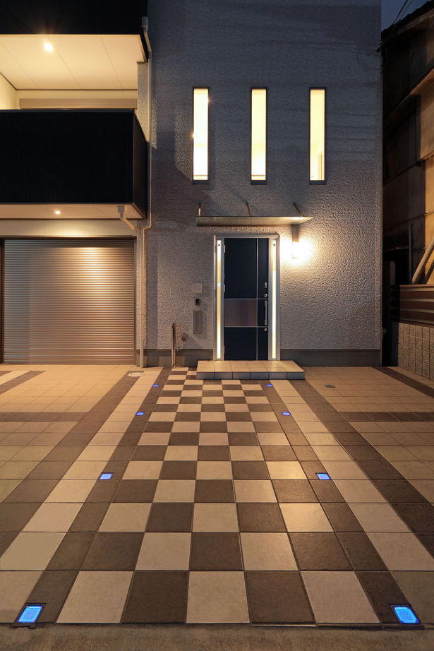 アーバンプランニング 【大阪府】最高等級の耐震力で安全にも配慮した夢のビルトインガレージハウス。愛車と過ごす間取りが完成！の建築実例画像3