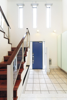 アーバンプランニング 【大阪府】最高等級の耐震力で安全にも配慮した夢のビルトインガレージハウス。愛車と過ごす間取りが完成！の建築実例画像7