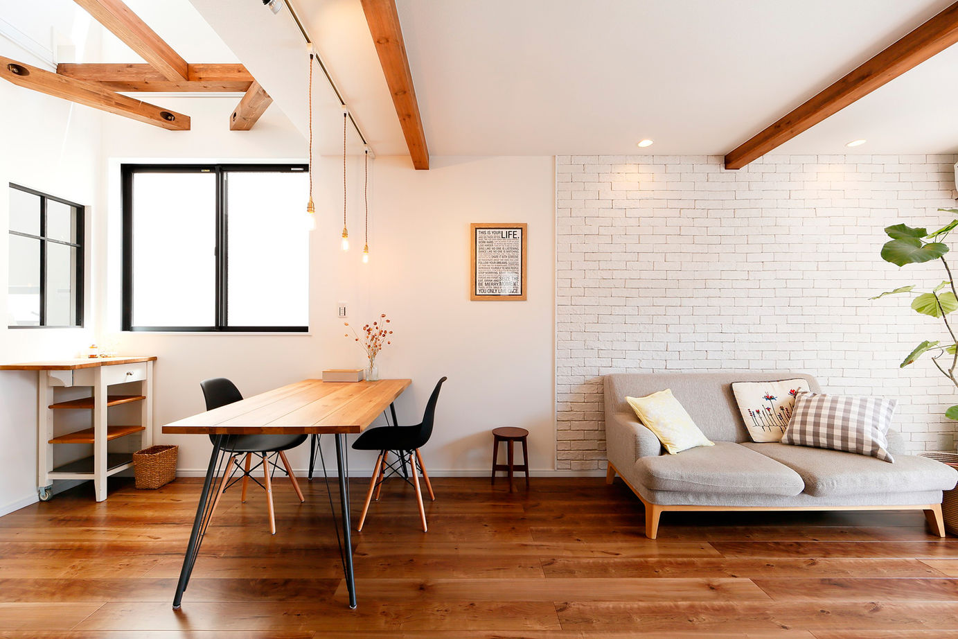 アーバンプランニング 【大阪府/1000万円台/狭小/間取り】土地とセットで一戸建てを自由設計で実現したおしゃれなデザイン住宅の建築実例画像