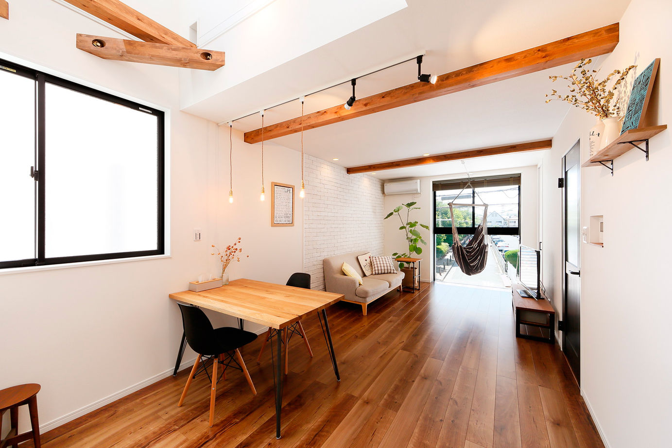 アーバンプランニング 【大阪府/1000万円台/狭小/間取り】土地とセットで一戸建てを自由設計で実現したおしゃれなデザイン住宅の建築実例画像3