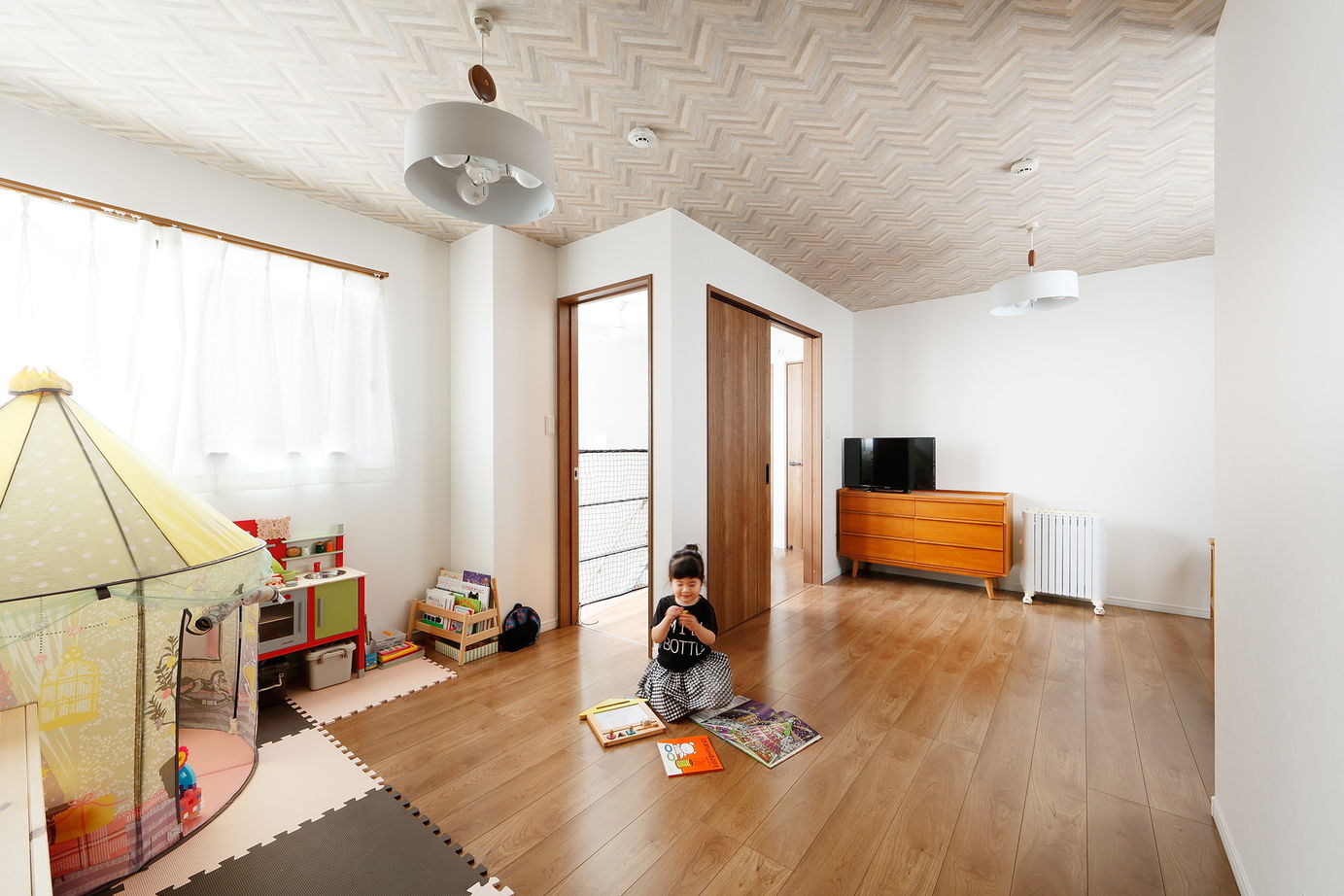 アーバンプランニング 【大阪府/2000万円台/間取り】住みたい街で土地とセットで注文住宅。間取りに工夫満載の狭小地3階建ての家の建築実例画像6