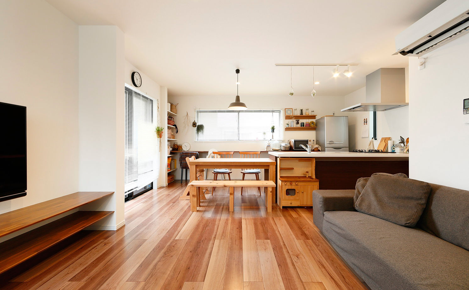 アーバンプランニング 【大阪府/1000万円台/狭小/間取り】木を使った施工実例を見て決めた！ナチュラルテイストの居心地のいい家の建築実例画像4