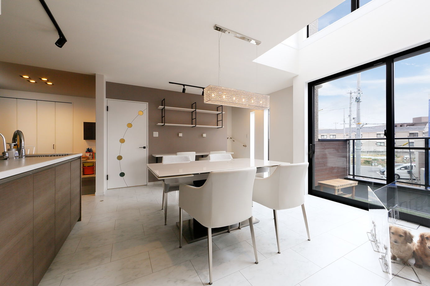 アーバンプランニング 【大阪府/2000万円台/狭小/間取り】3階建ての空間を最大限活用！みんなが気兼ねなく過ごせる二世帯住宅にの建築実例画像2