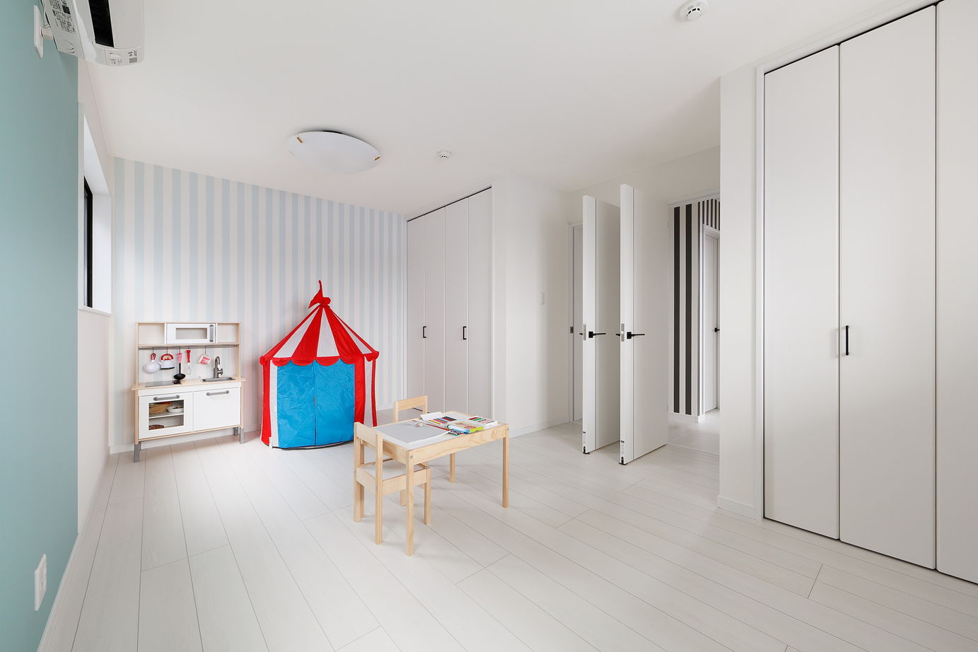 アーバンプランニング 【大阪府/2000万円台/狭小/間取り】3階建ての空間を最大限活用！みんなが気兼ねなく過ごせる二世帯住宅にの建築実例画像7