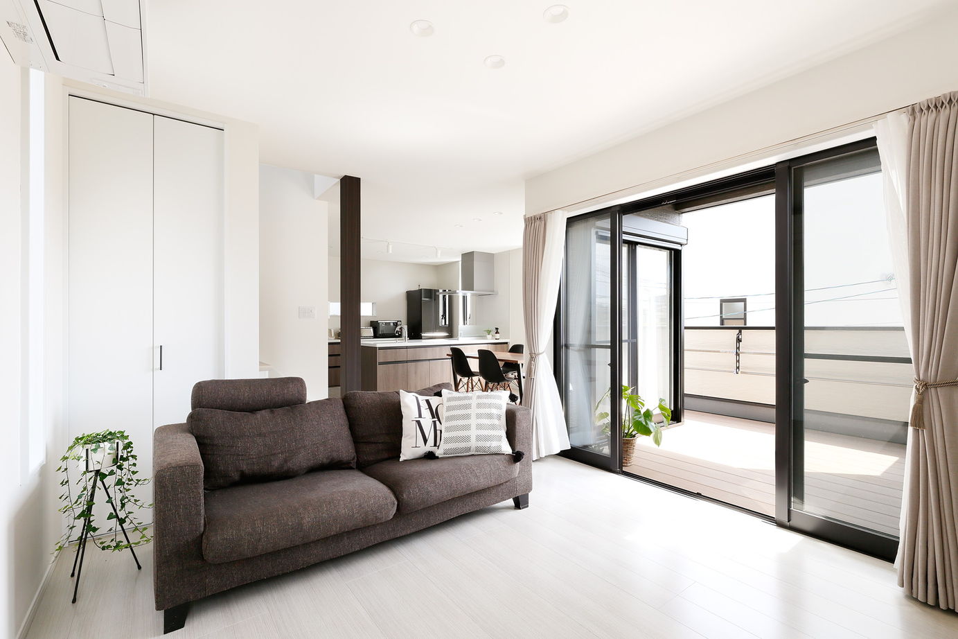 アーバンプランニング 【大阪府/2000万円台/狭小/間取り】決め手は沢山のおしゃれな実例!フレキシブルな空間設計で叶えた満足の家の建築実例画像2