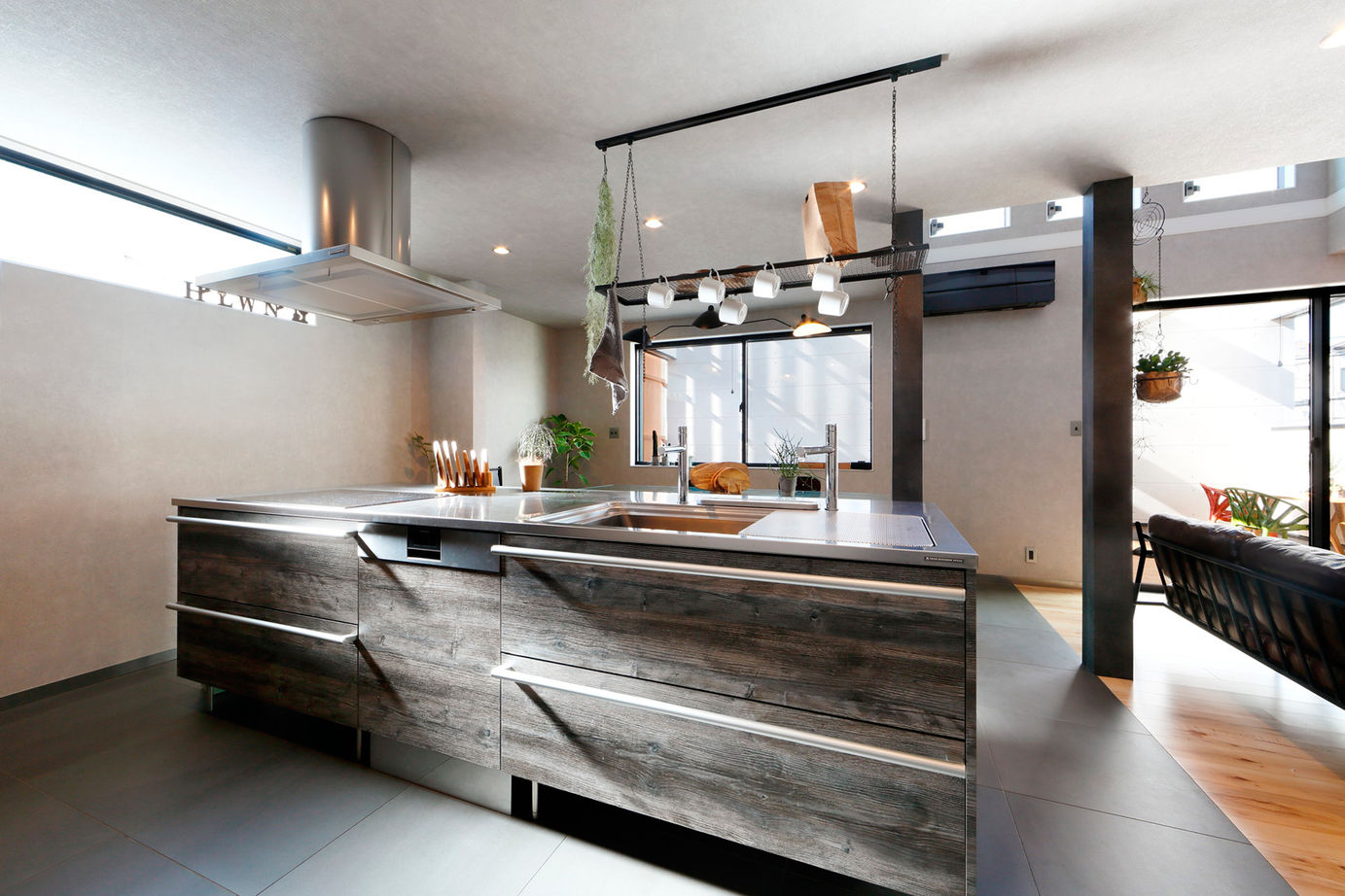 アーバンプランニング 【大阪府/約30坪】素材感とデザインにこだわった、隅々までカッコイイ家。抜群のセンスの間取りに感動！の建築実例画像5