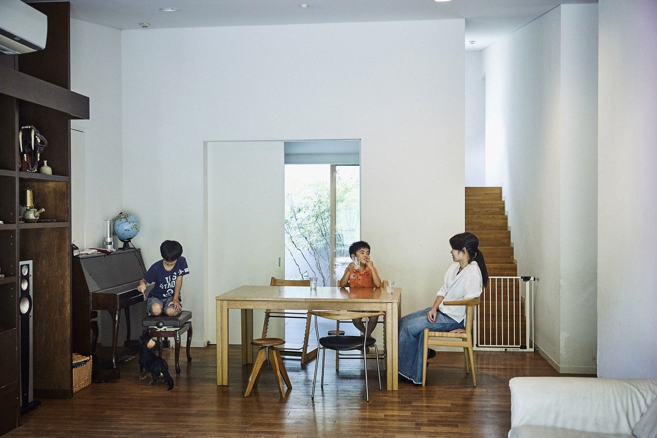 アーバンプランニング 【大阪府/間取り】自然豊かな北摂に、私たちにとっての最高の間取りで完成した四季を味わい尽くす２階建ての建築実例画像3