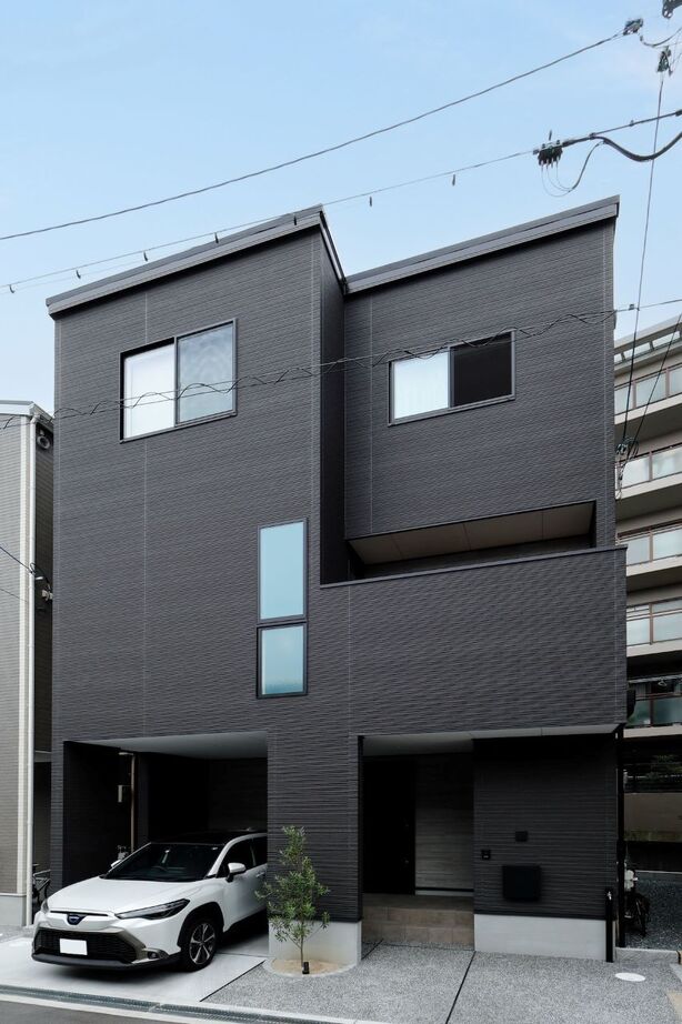 アーバンプランニング 【大阪府｜2000万円台｜間取り】公園に近い場所で土地から計画。海外インテリアの雰囲気が漂う洒落た家の建築実例画像2