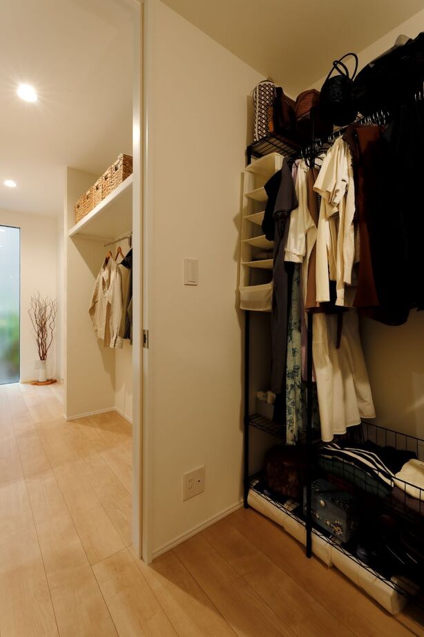 アーバンプランニング 【大阪府｜2000万円台｜間取り】公園に近い場所で土地から計画。海外インテリアの雰囲気が漂う洒落た家の建築実例画像9