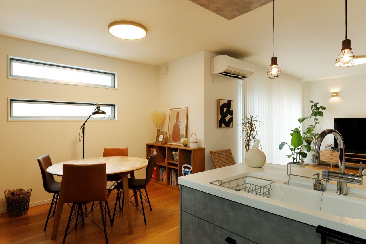 アーバンプランニング 【大阪府｜2000万円台｜２階建｜間取り】希望の吹田市で土地から実現。開放的な２階リビングでのびのびとの建築実例画像3