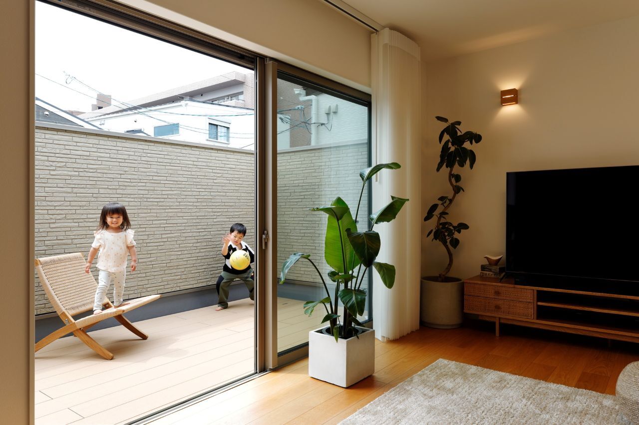 アーバンプランニング 【大阪府｜2000万円台｜２階建｜間取り】希望の吹田市で土地から実現。開放的な２階リビングでのびのびとの建築実例画像5