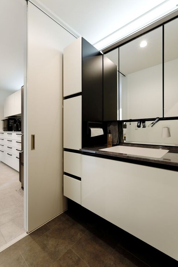 アーバンプランニング 【北摂｜インナーガレージ｜間取り図あり】便利な立地×ワイドスパンの駐車場×カーテンレスの快適ライフの建築実例画像7