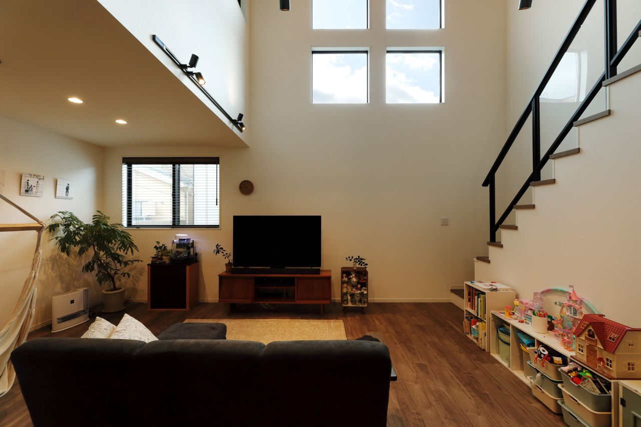 アーバンプランニング 【大阪府｜狭小｜間取り図あり】１階に駐車場、２階は広々LDK。理想を詰め込んだ都市型住宅の建築実例画像3