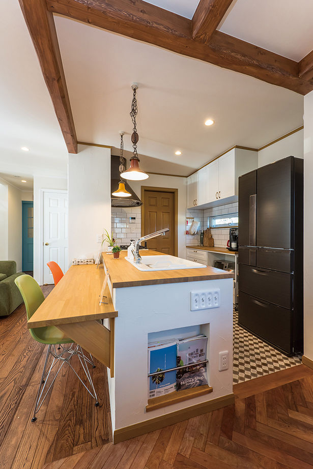 アートクラフト 【2000～2500万円/埼玉県】《カリフォルニアスタイル》 お庭とつながるカバードポーチでBBQが楽しめる家の建築実例画像4