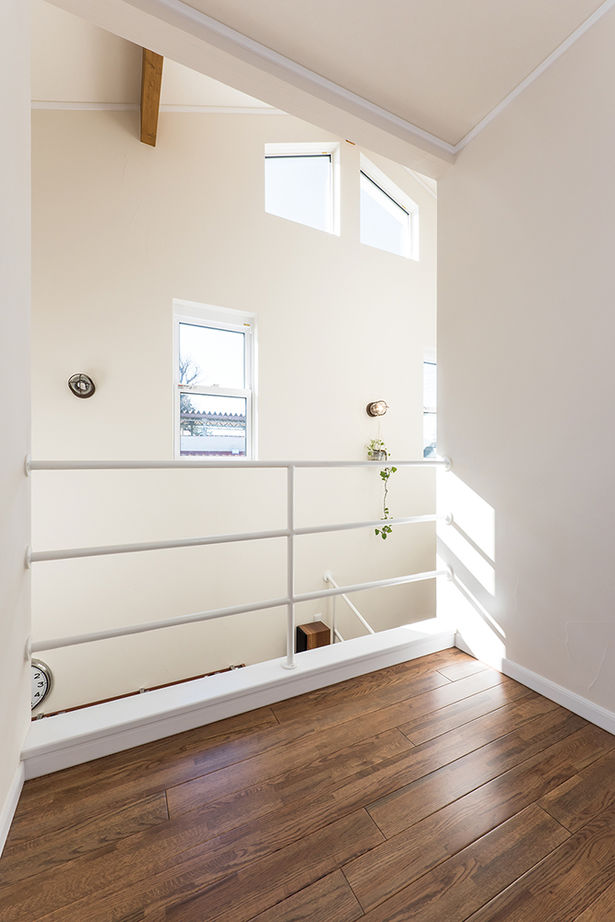 アートクラフト 【2000～2500万円/埼玉県】《カリフォルニアスタイル》 お庭とつながるカバードポーチでBBQが楽しめる家の建築実例画像15