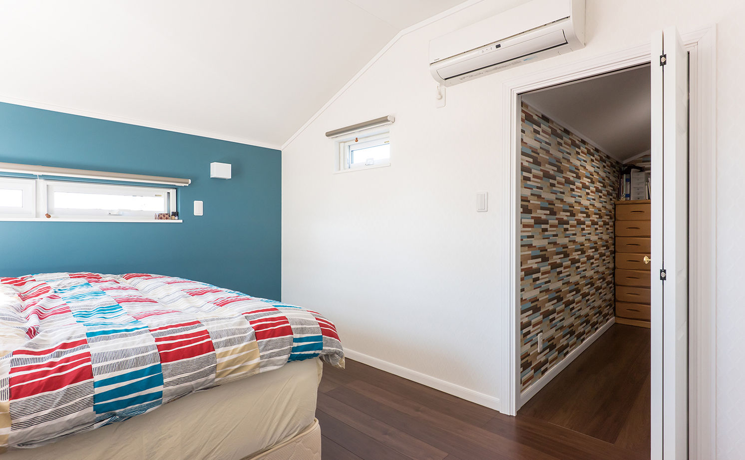 アートクラフト 【2000～2500万円/埼玉県】《カリフォルニアスタイル》 お庭とつながるカバードポーチでBBQが楽しめる家の建築実例画像17