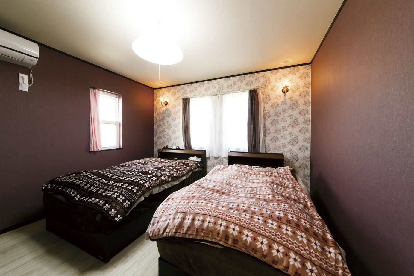 アートクラフト 【3000～3500万円/40坪台/埼玉県】《欧風アンティーク》自由に描く ビルトインガレージと中庭のある家の建築実例画像7