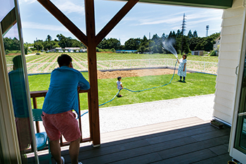 アートクラフト 【2500～3000万円/50坪台/埼玉県】《カリフォルニアリゾートスタイル》別荘のような開放感でくつろぎライフの建築実例画像3