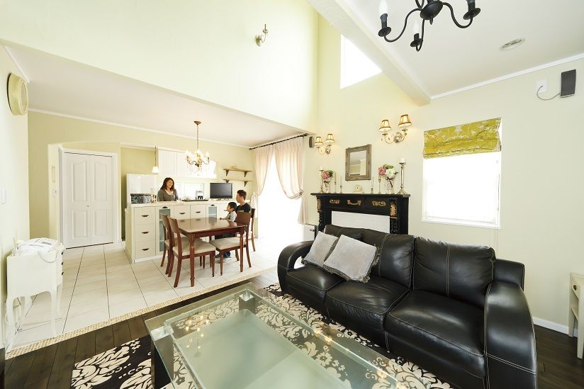 アートクラフト 【1500～2000万円/30坪/埼玉県】《南欧スタイル》　内外にこだわりがギュッと凝縮。愛らしい空間に心躍る家の建築実例画像3