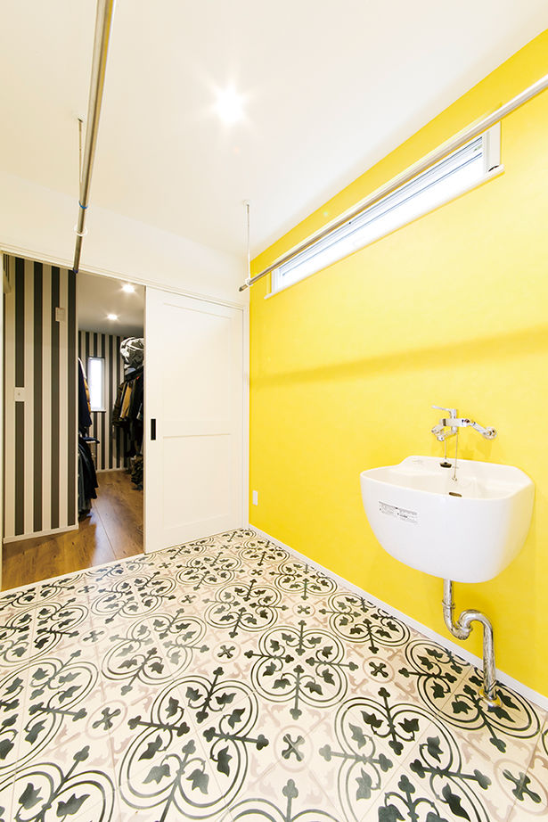 アートクラフト 【2500～3000万円/埼玉県】魅せる収納と採光プランで、快適性と利便性を両立した西海岸スタイルの平屋の建築実例画像7